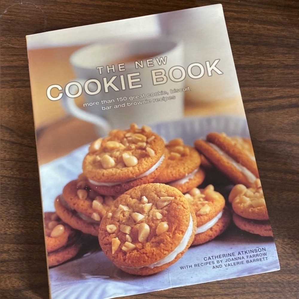 Cookies Recipe Book “The New Cookie Book” 150 Recipes Softcover